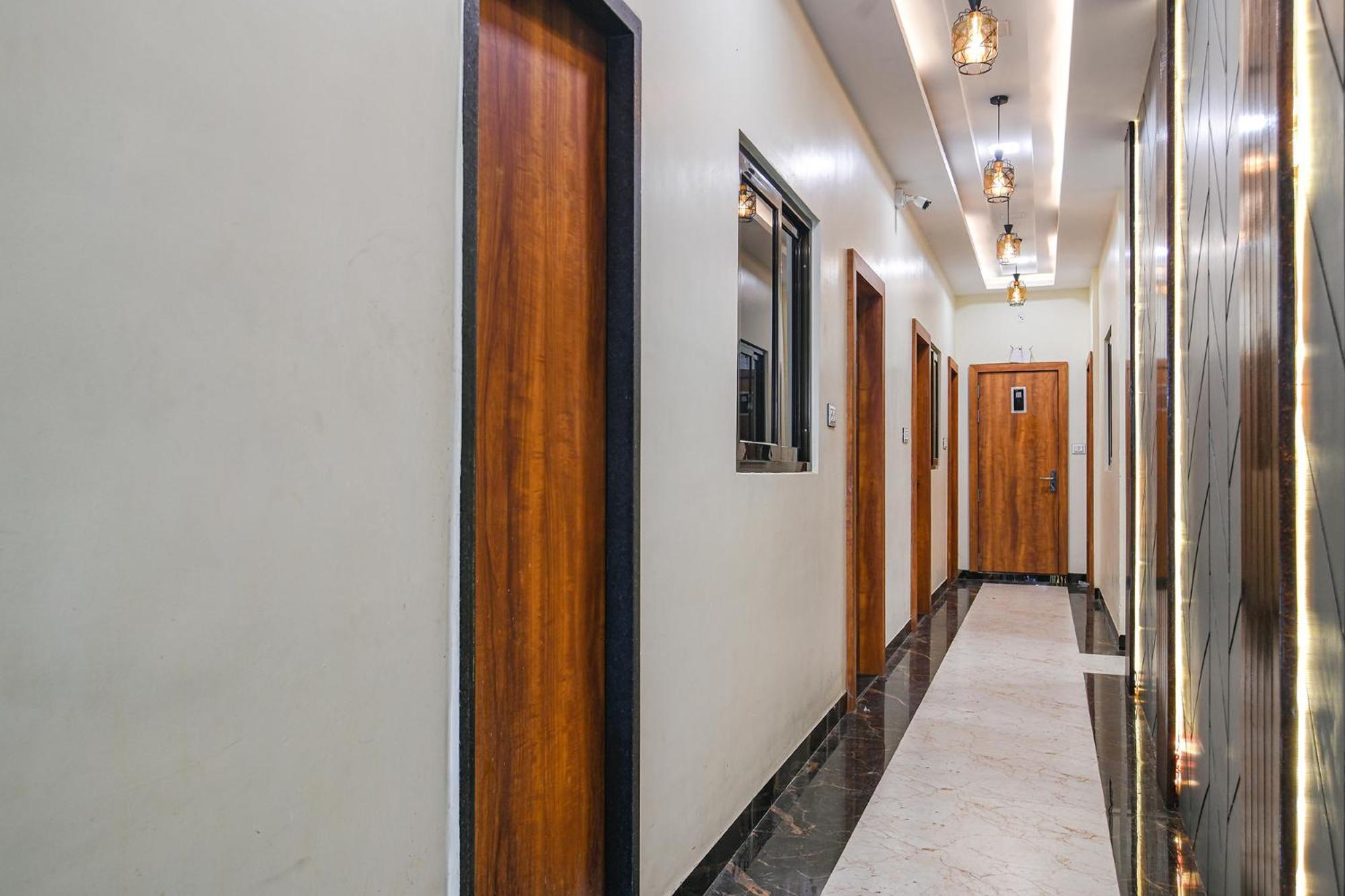 Fabexpress Orbit Hotel Ujjain Bagian luar foto