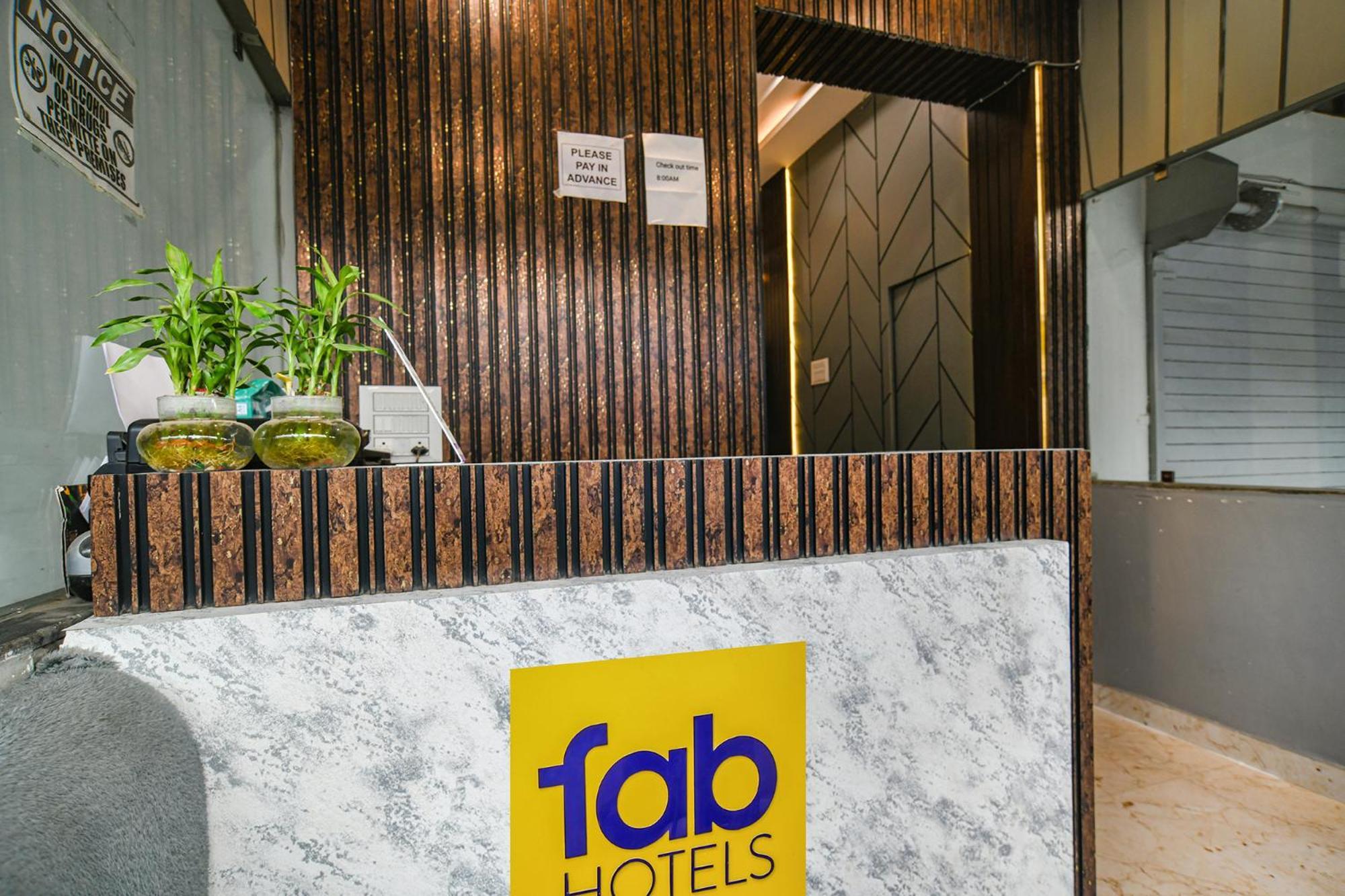 Fabexpress Orbit Hotel Ujjain Bagian luar foto